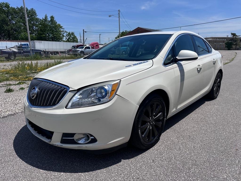 Buick Verano Base 2016