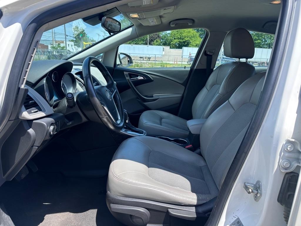 Buick Verano Base 2016