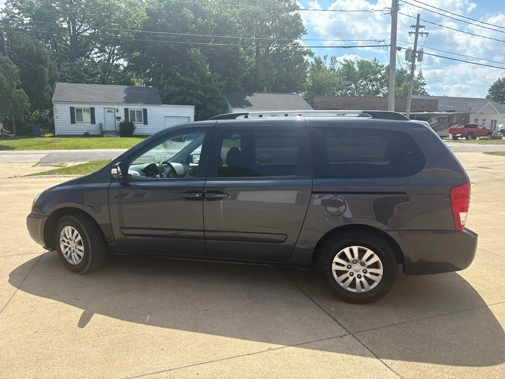 Kia Sedona LX LWB 2012