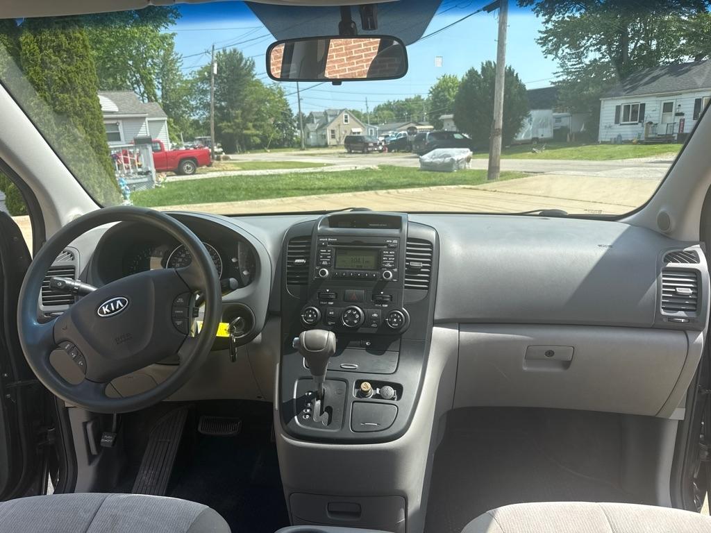 Kia Sedona LX LWB 2012