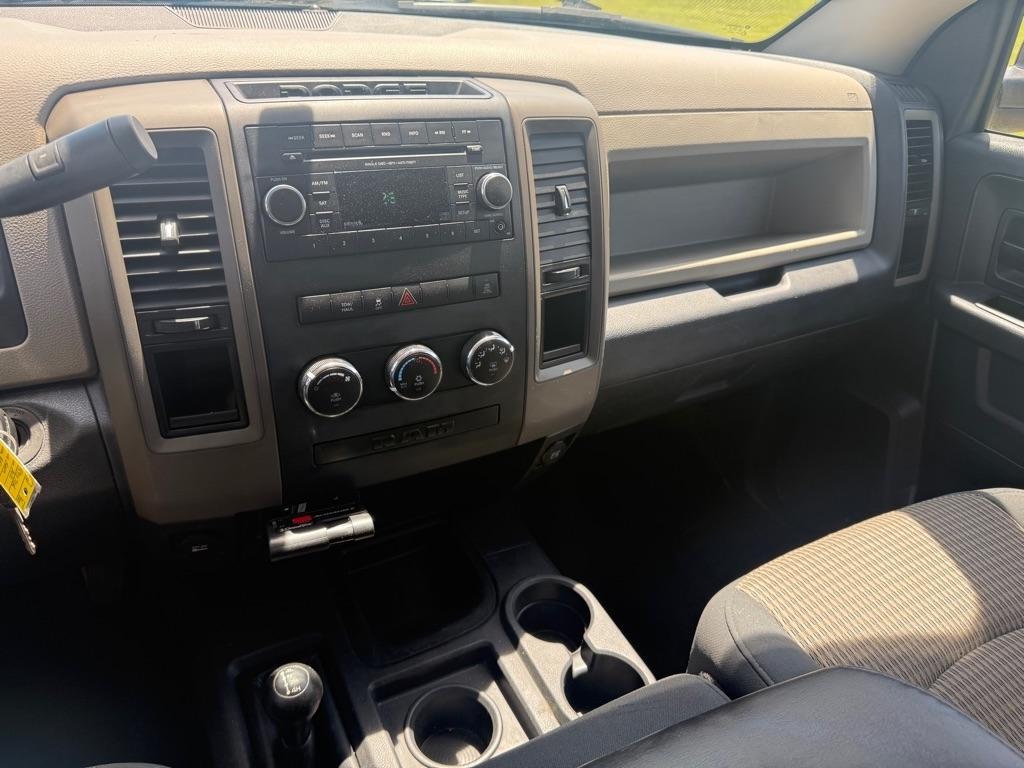 RAM 2500 ST Crew Cab SWB 4WD 2012
