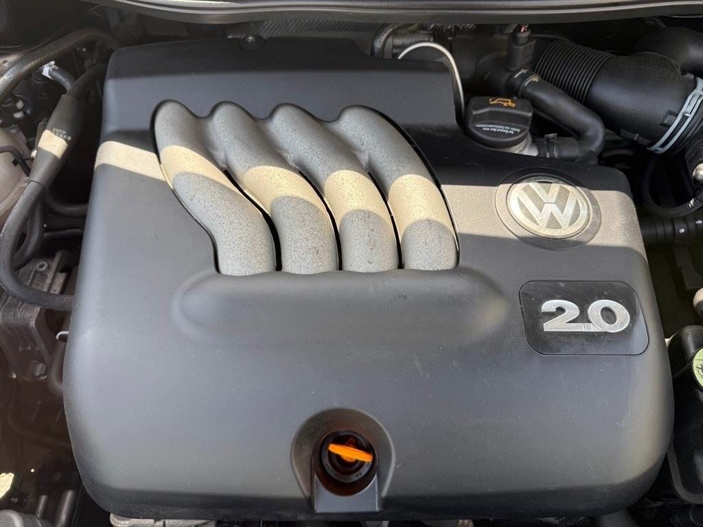 Volkswagen New Beetle GLS 2.0L 2005