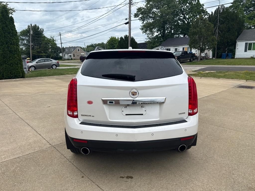 Cadillac SRX Luxury AWD 2012
