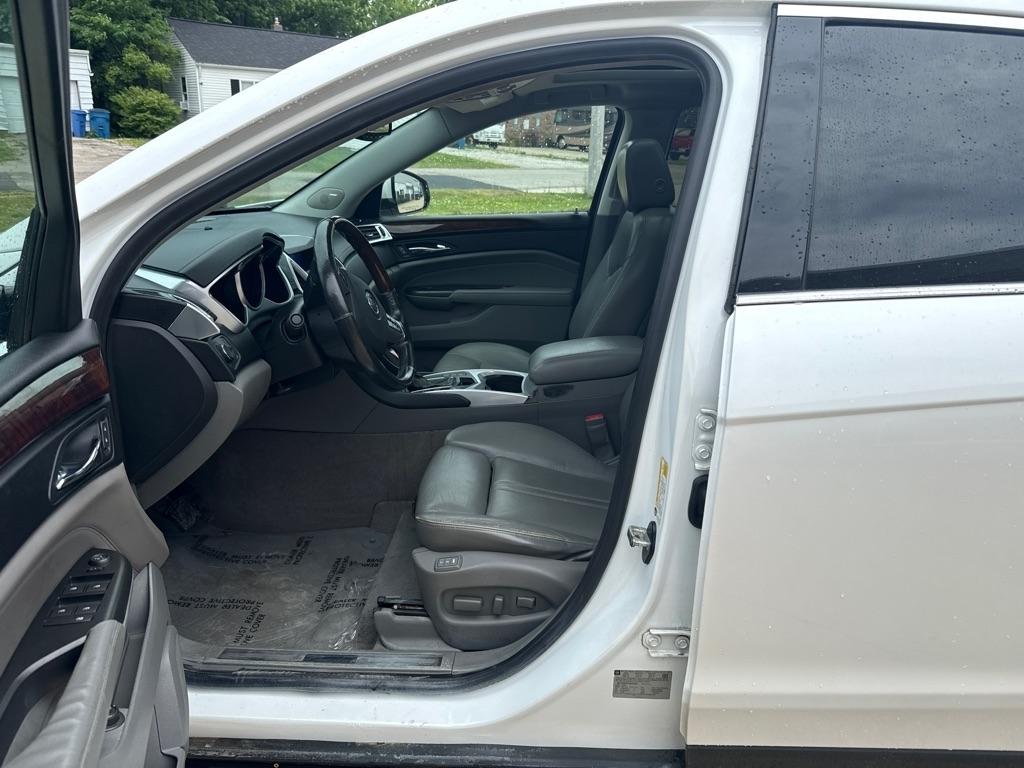 Cadillac SRX Luxury AWD 2012