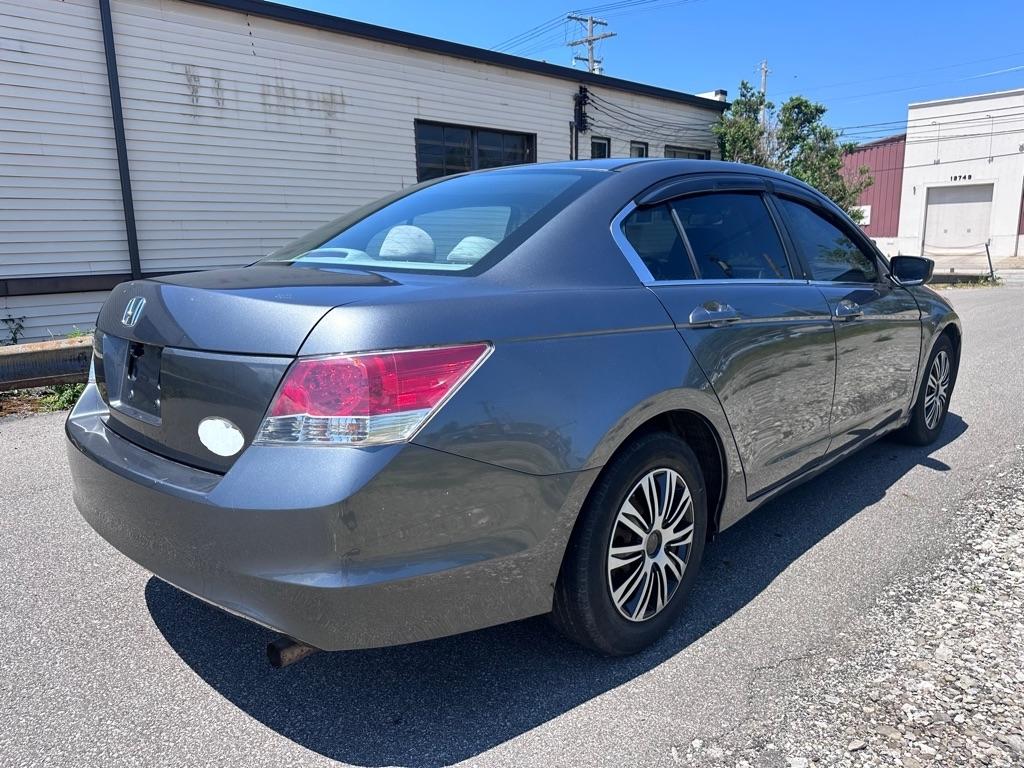 Honda Accord LX sedan AT 2010