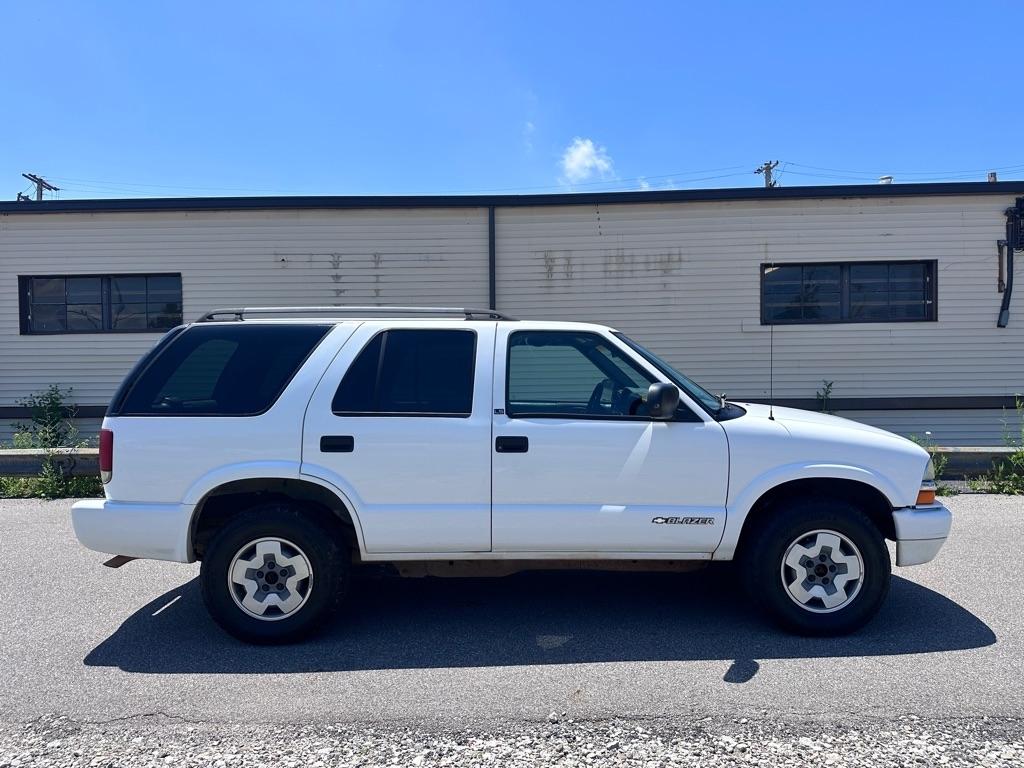 Chevrolet Blazer 4-Door 4WD LS 2003