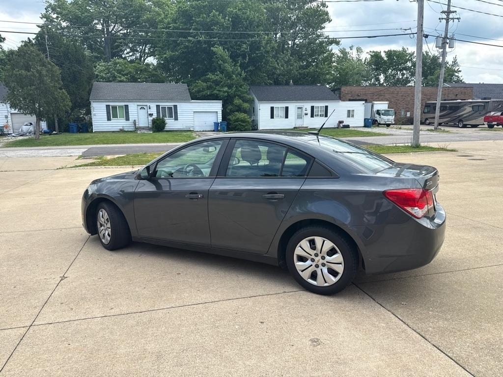 Chevrolet Cruze LS Auto 2013