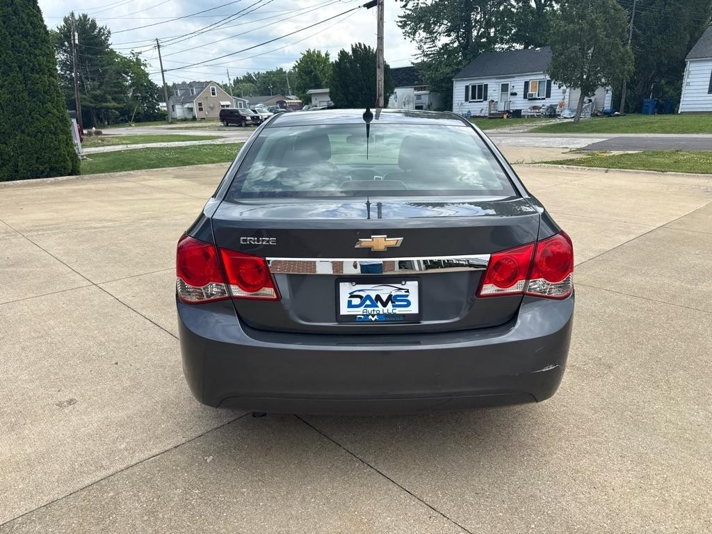 Chevrolet Cruze LS Auto 2013