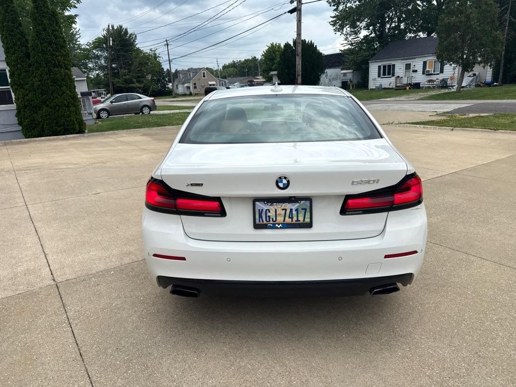 BMW 5-Series 530i xDrive 2021