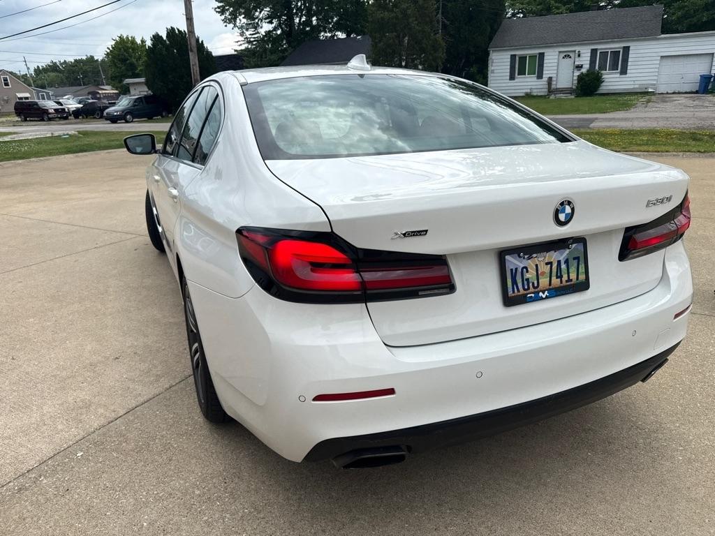 BMW 5-Series 530i xDrive 2021