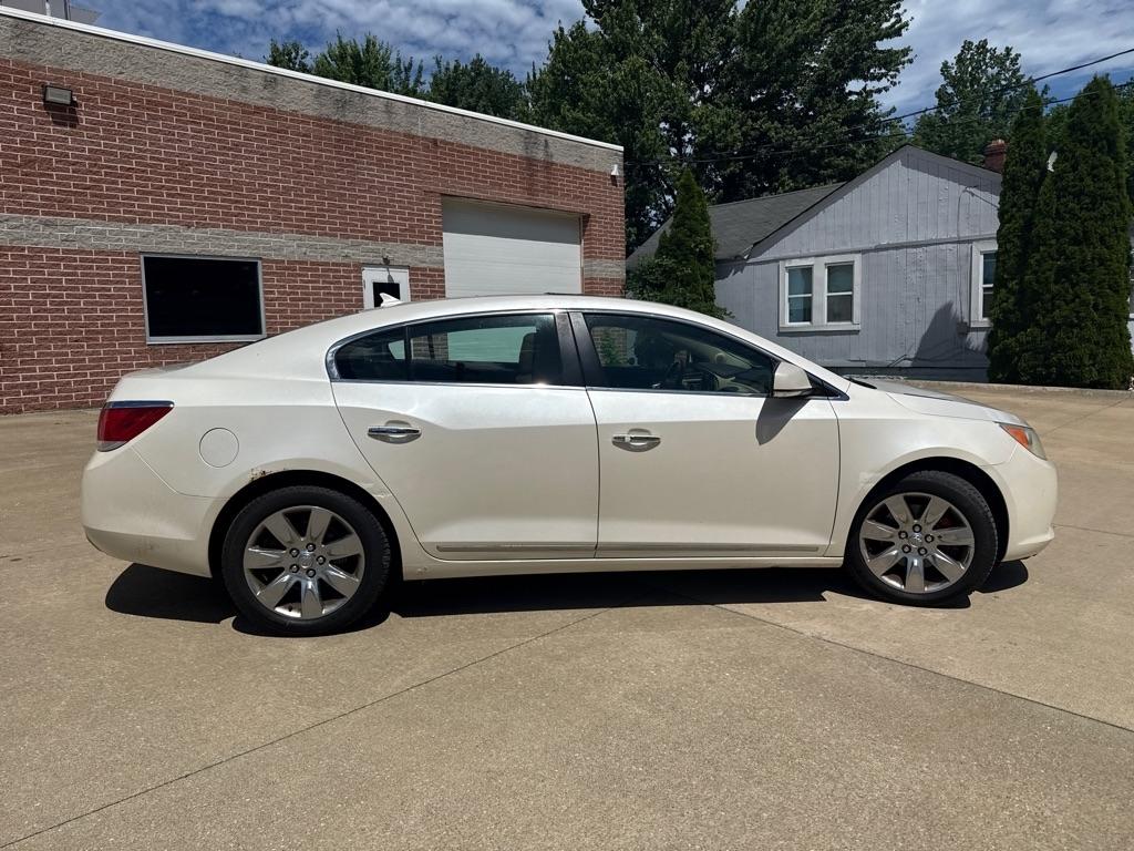 Buick LaCrosse CXS 2011
