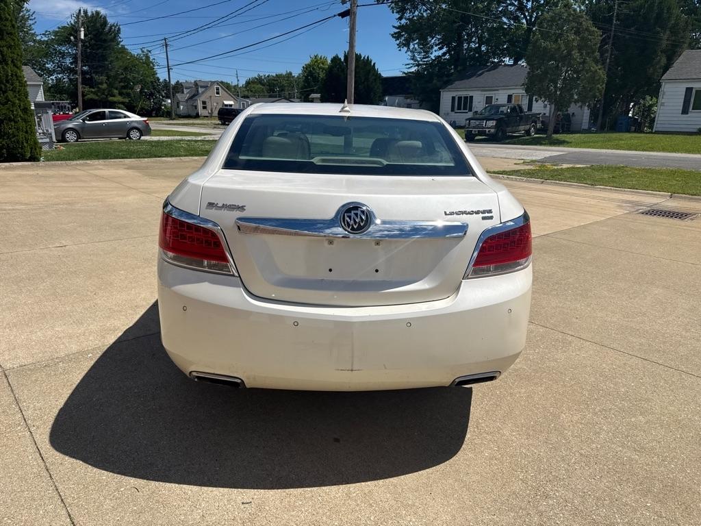 Buick LaCrosse CXS 2011