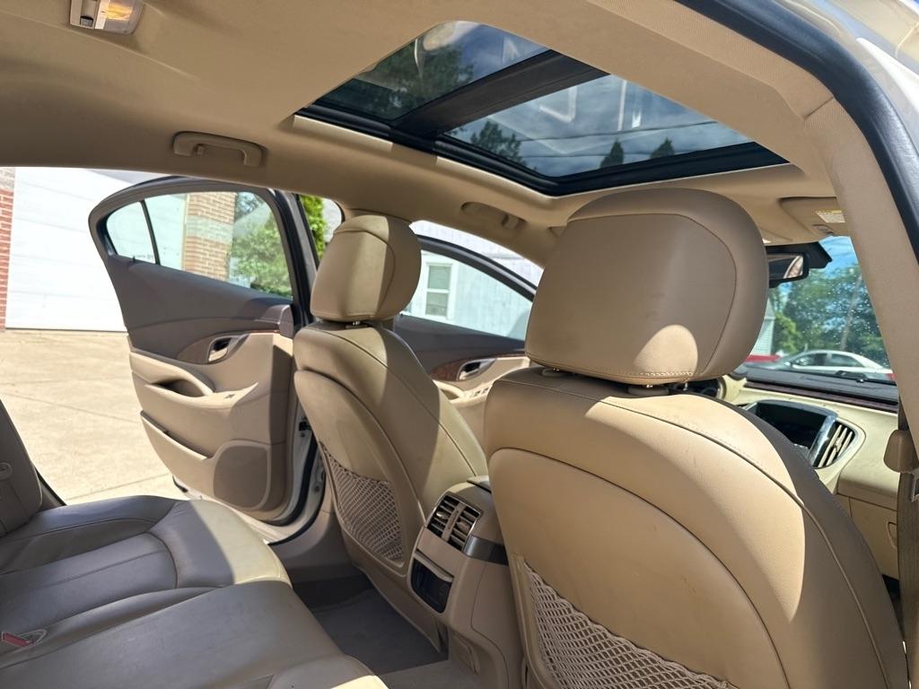 Buick LaCrosse CXS 2011
