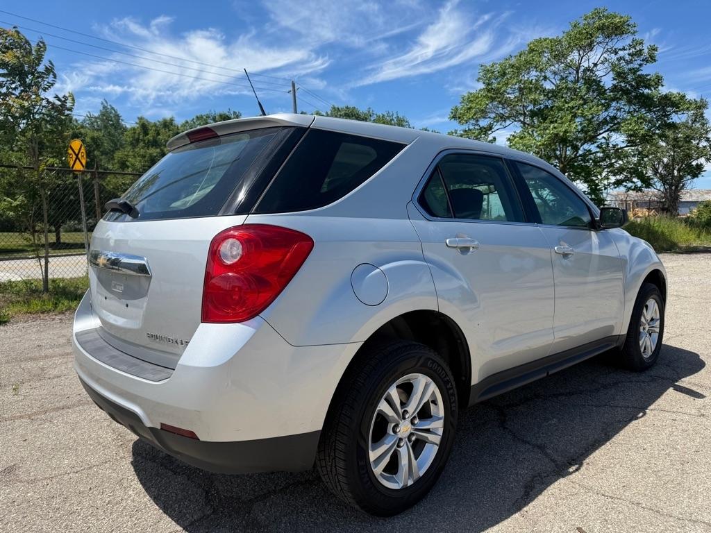 Chevrolet Equinox LS FWD 2010