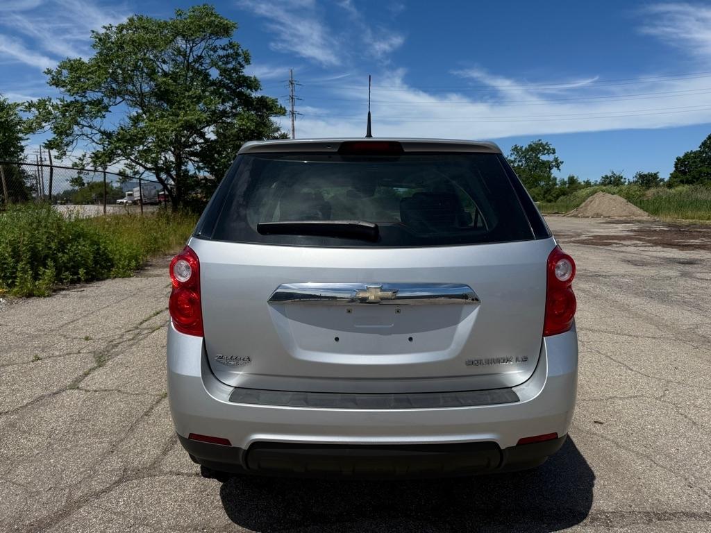 Chevrolet Equinox LS FWD 2010