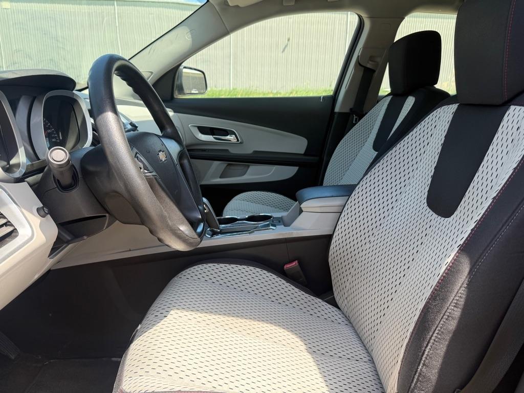 Chevrolet Equinox LS FWD 2010