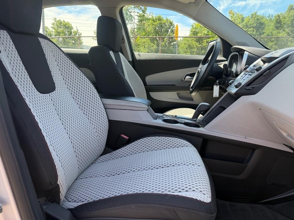 Chevrolet Equinox LS FWD 2010