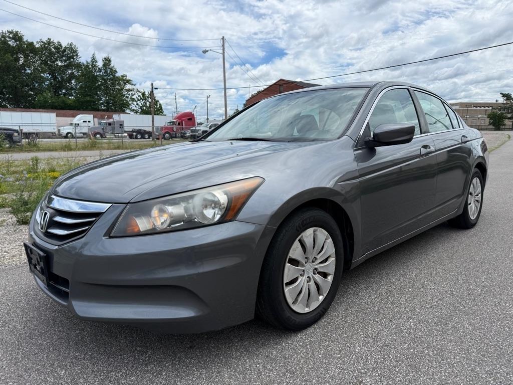 Honda Accord LX sedan AT 2012