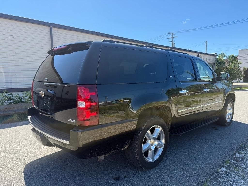 Chevrolet Suburban LTZ 1500 4WD 2009