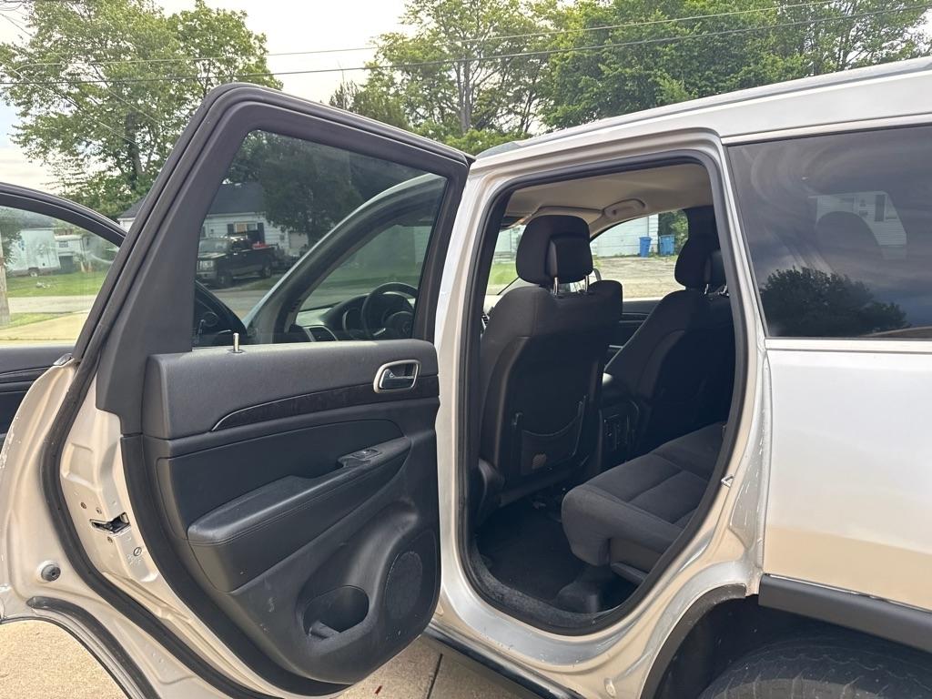 Jeep Grand Cherokee Laredo 4WD 2012