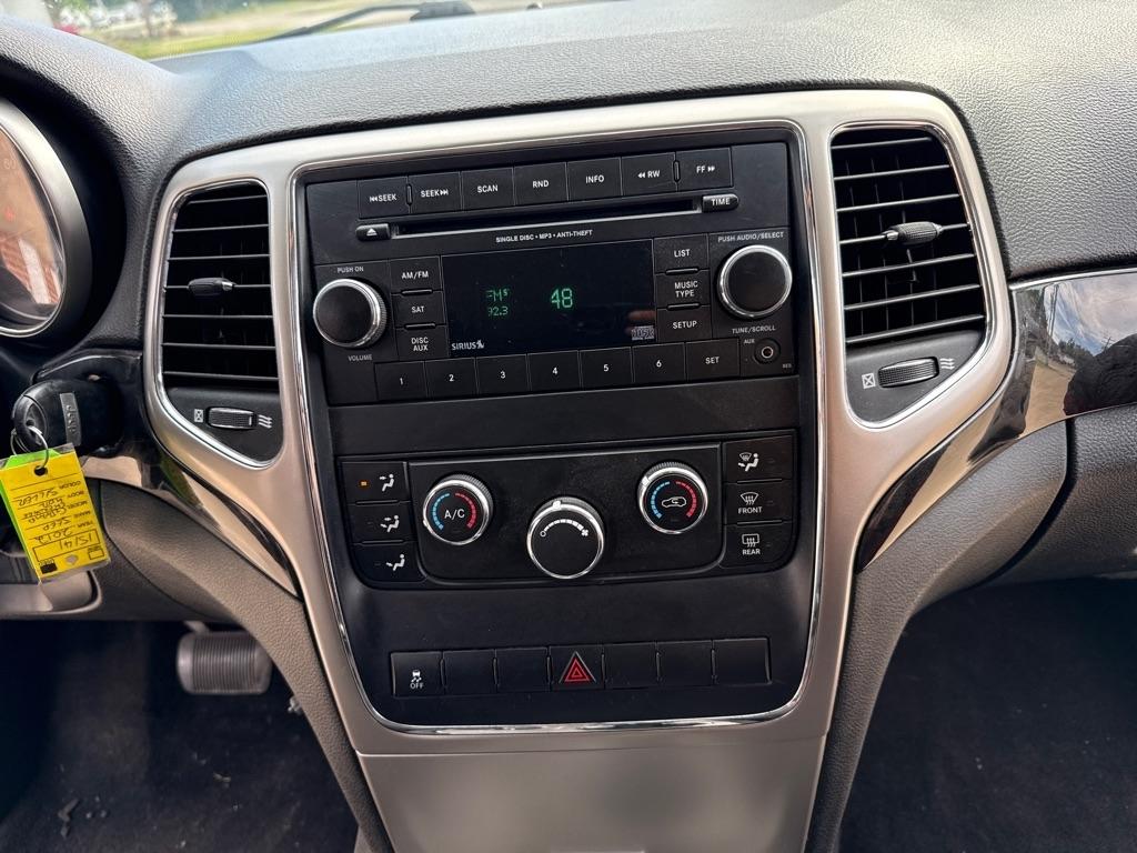 Jeep Grand Cherokee Laredo 4WD 2012