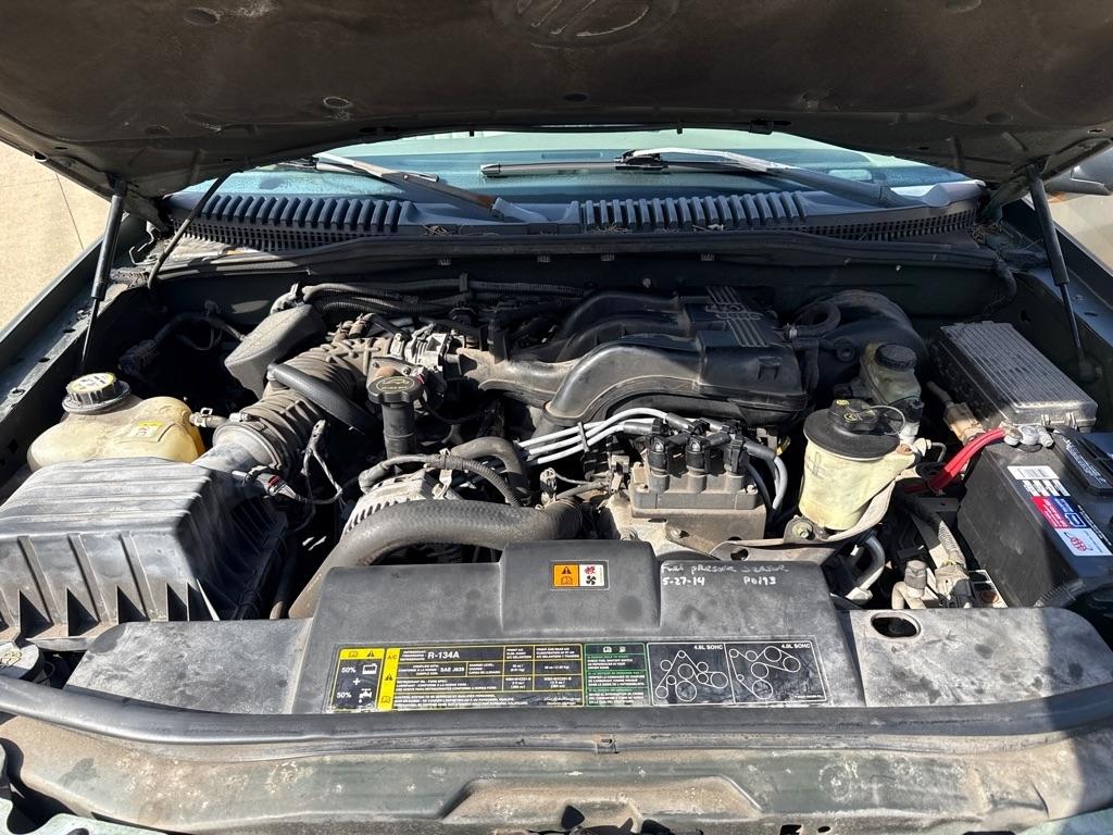 Mercury Mountaineer Convenience 4.0L 2WD 2004