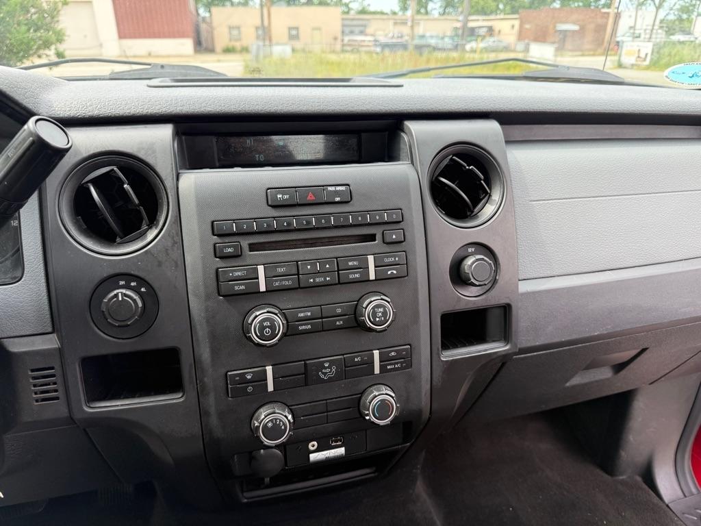 Ford F-150 XLT 8-ft. Bed 4WD 2013