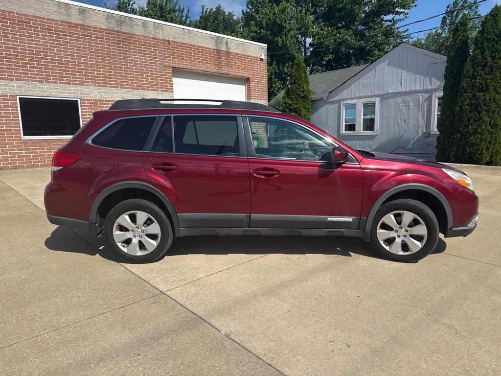 Subaru Outback 2.5i Premium 2011