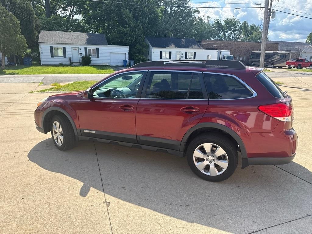 Subaru Outback 2.5i Premium 2011