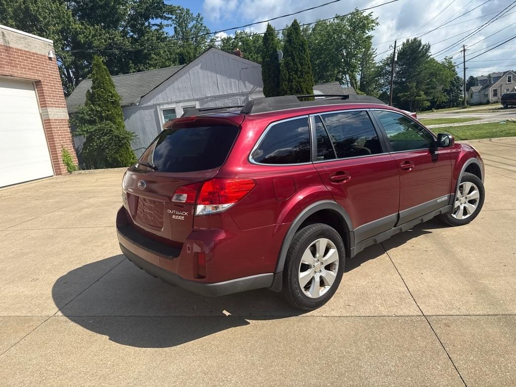 Subaru Outback 2.5i Premium 2011
