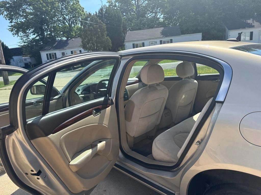 Buick Lucerne CX 2008