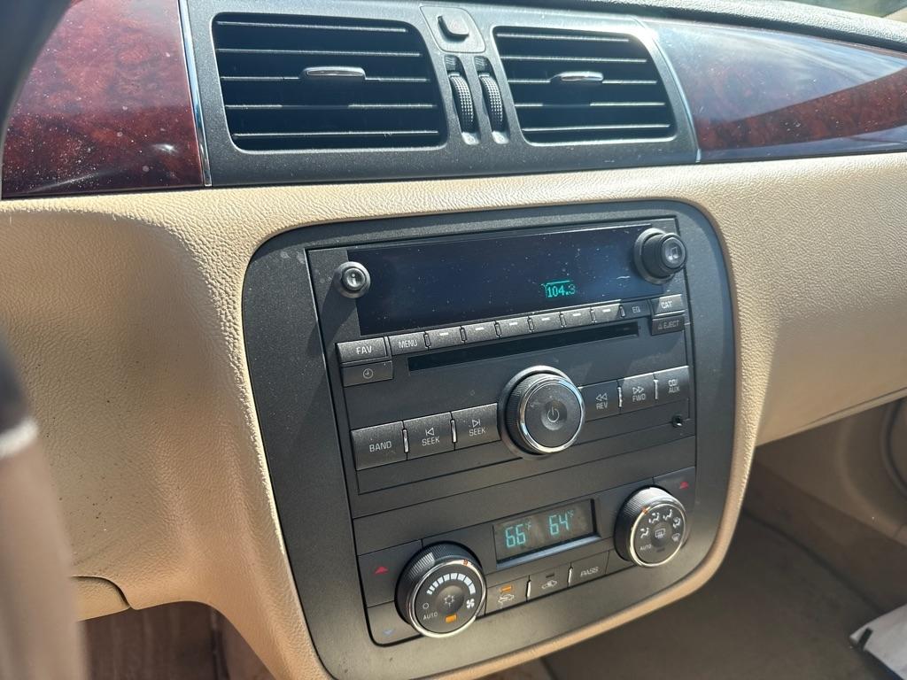 Buick Lucerne CX 2008