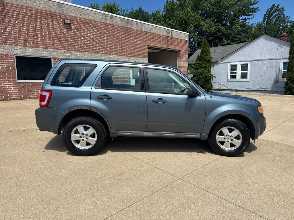 Ford Escape XLS FWD 2012