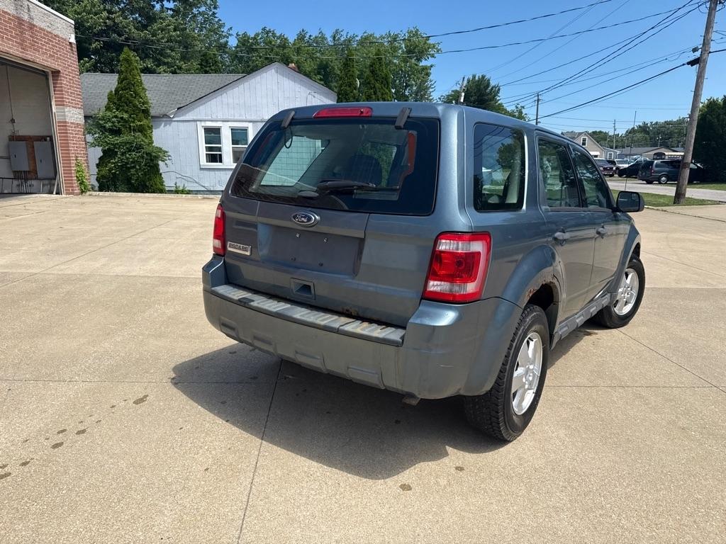 Ford Escape XLS FWD 2012