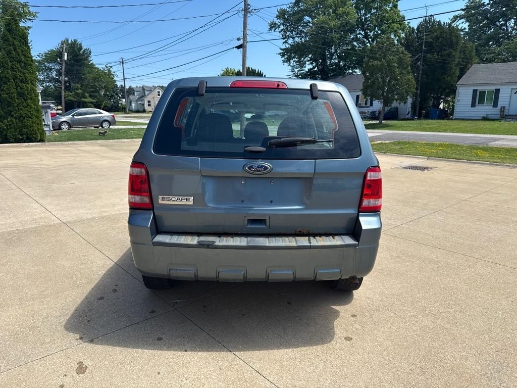 Ford Escape XLS FWD 2012