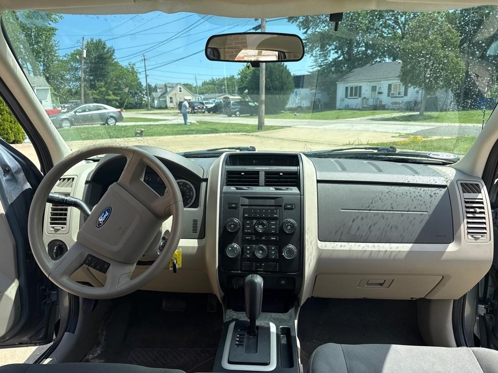 Ford Escape XLS FWD 2012