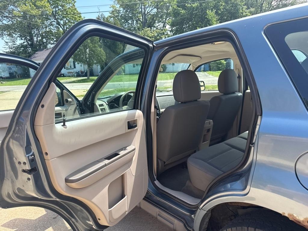 Ford Escape XLS FWD 2012