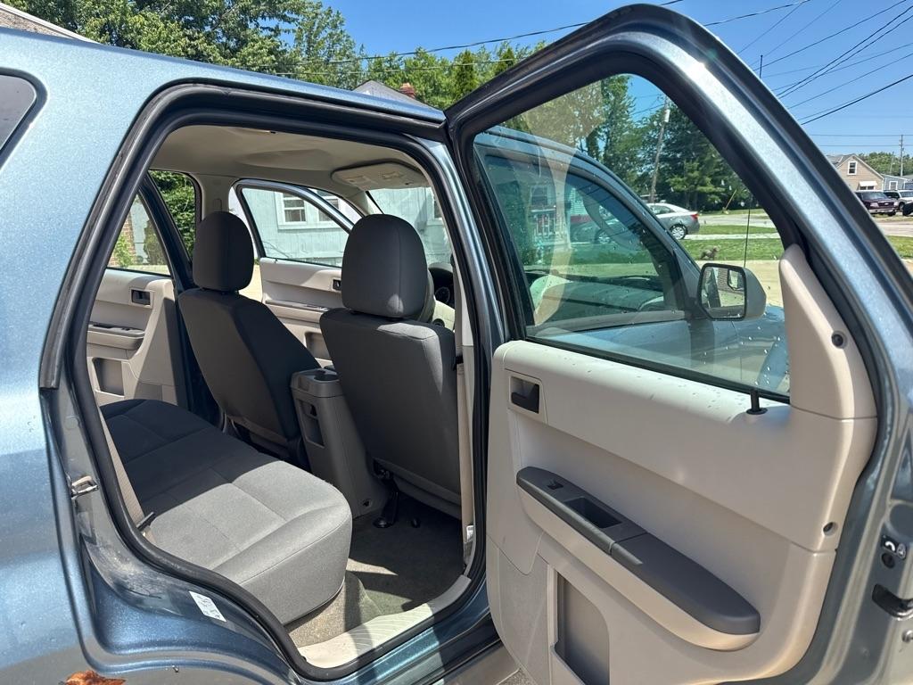 Ford Escape XLS FWD 2012