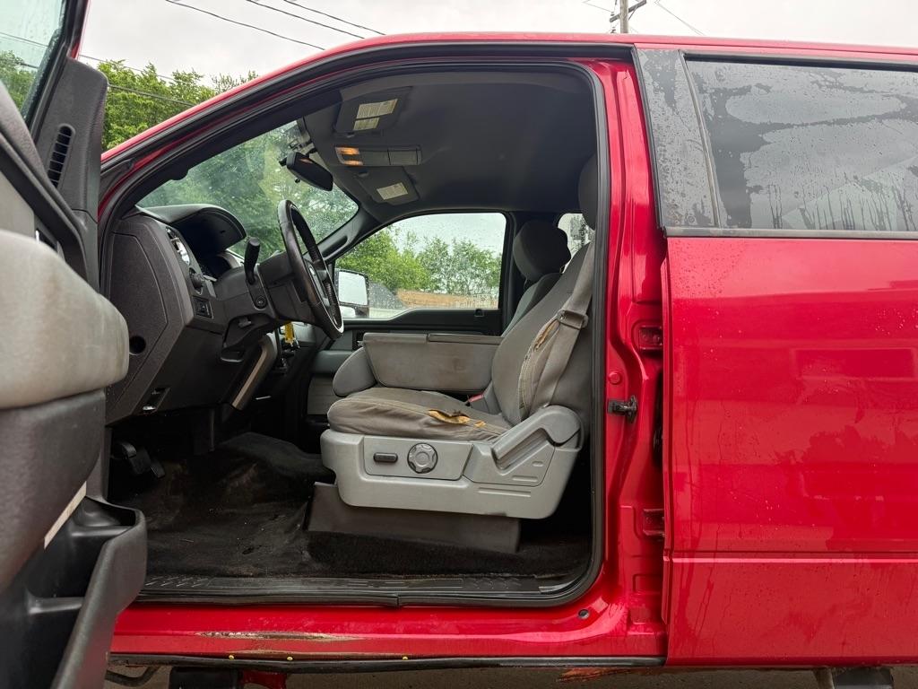 Ford F-150 XL SuperCrew 5.5-ft. Bed 4WD 2012