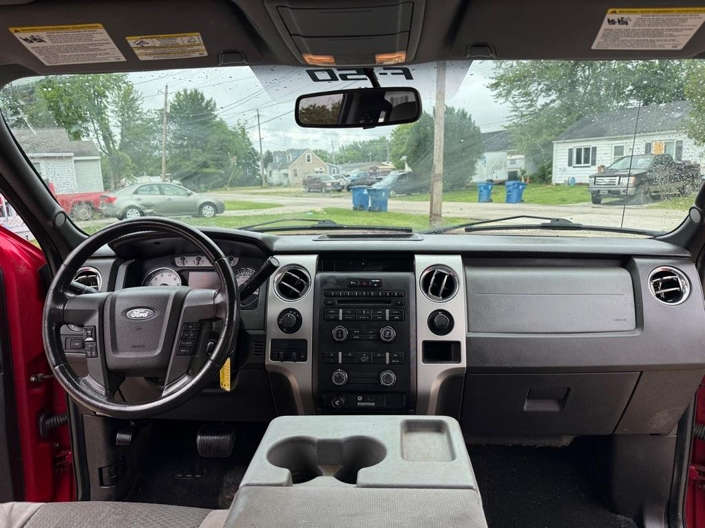 Ford F-150 XL SuperCrew 5.5-ft. Bed 4WD 2012
