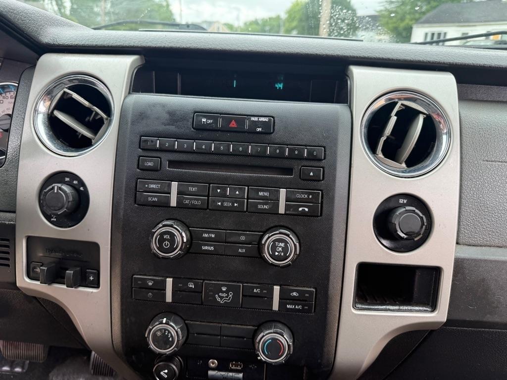 Ford F-150 XL SuperCrew 5.5-ft. Bed 4WD 2012