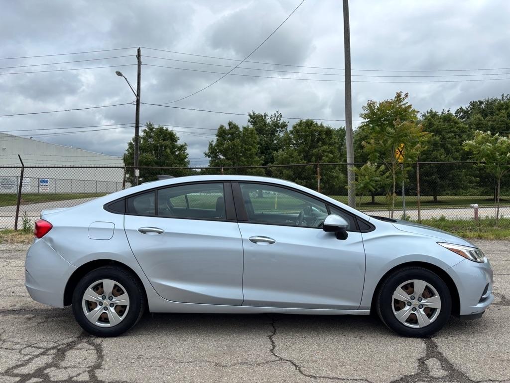 Chevrolet Cruze LS Auto 2018