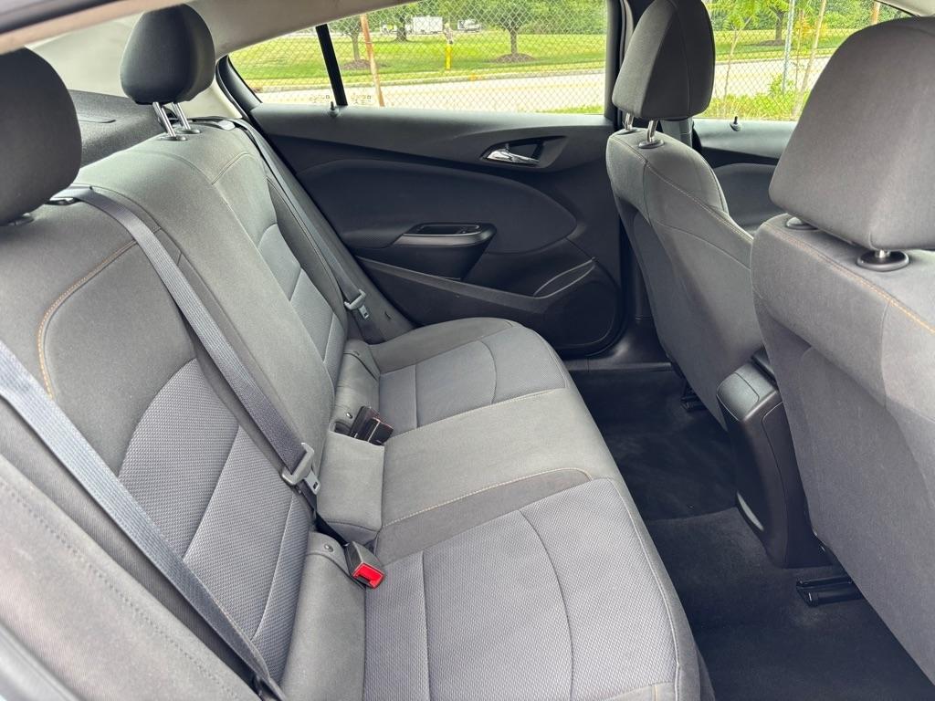 Chevrolet Cruze LS Auto 2018