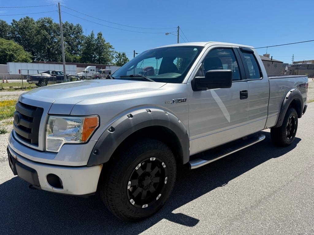 Ford F-150 XL SuperCab 6.5-ft. Bed 4WD 2009