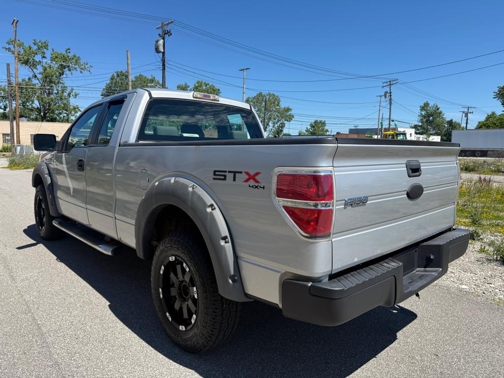 Ford F-150 XL SuperCab 6.5-ft. Bed 4WD 2009