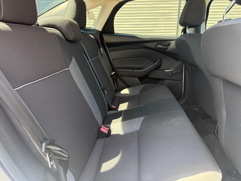 Ford Focus S Sedan 2014