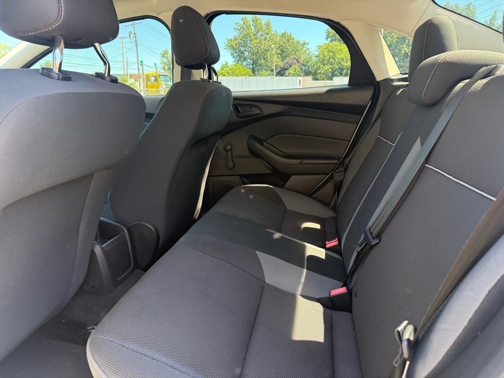 Ford Focus S Sedan 2014