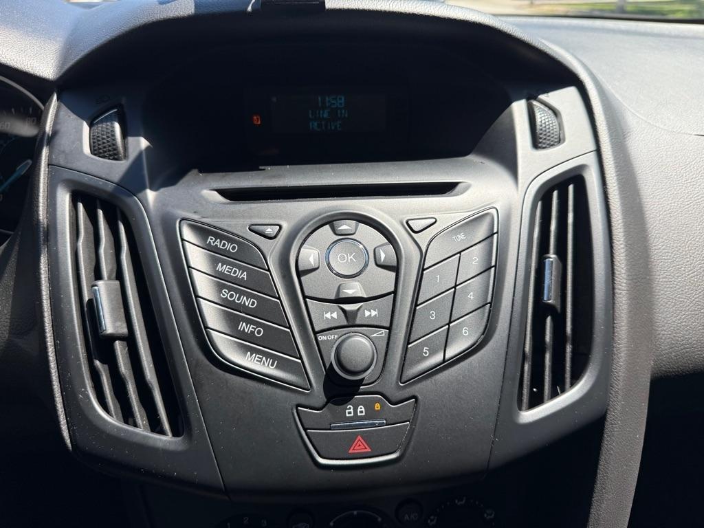 Ford Focus S Sedan 2014