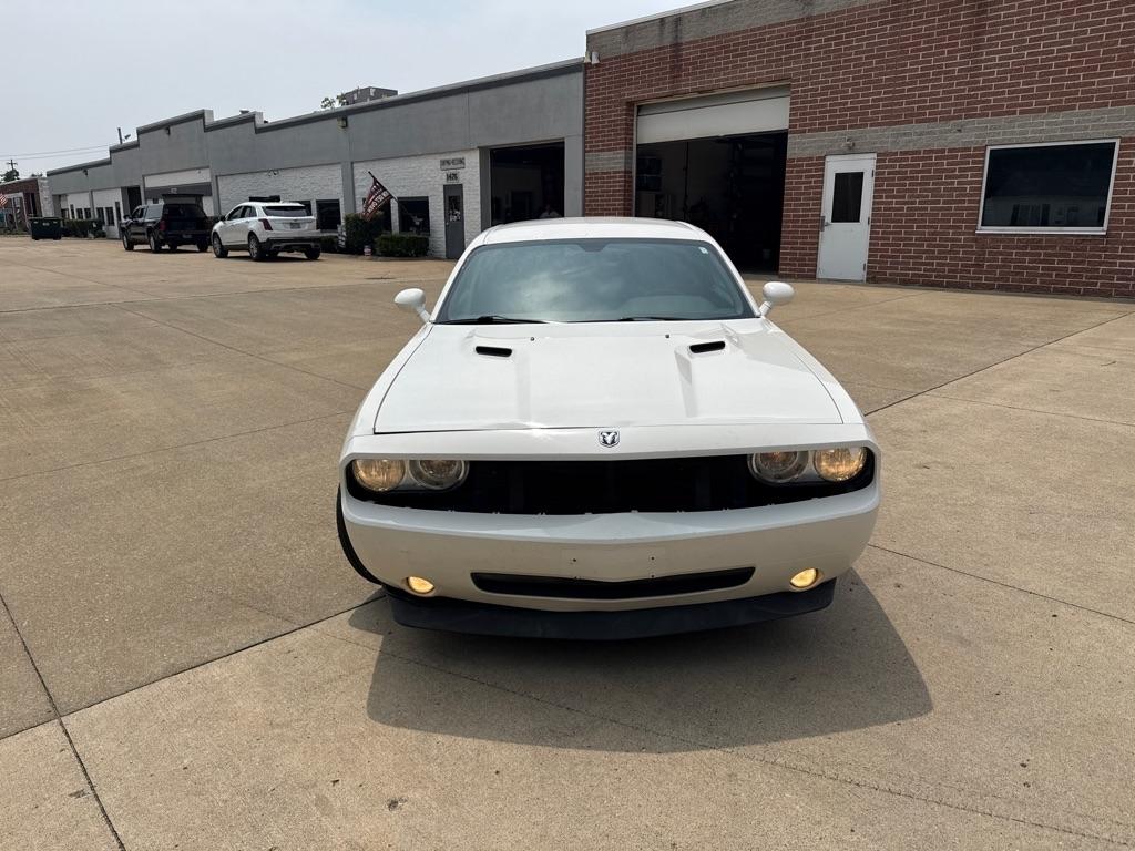Dodge Challenger SE 2009