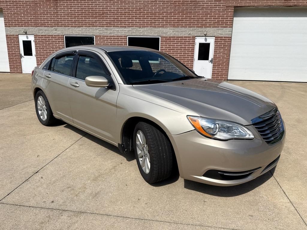 Chrysler 200 Touring 2013